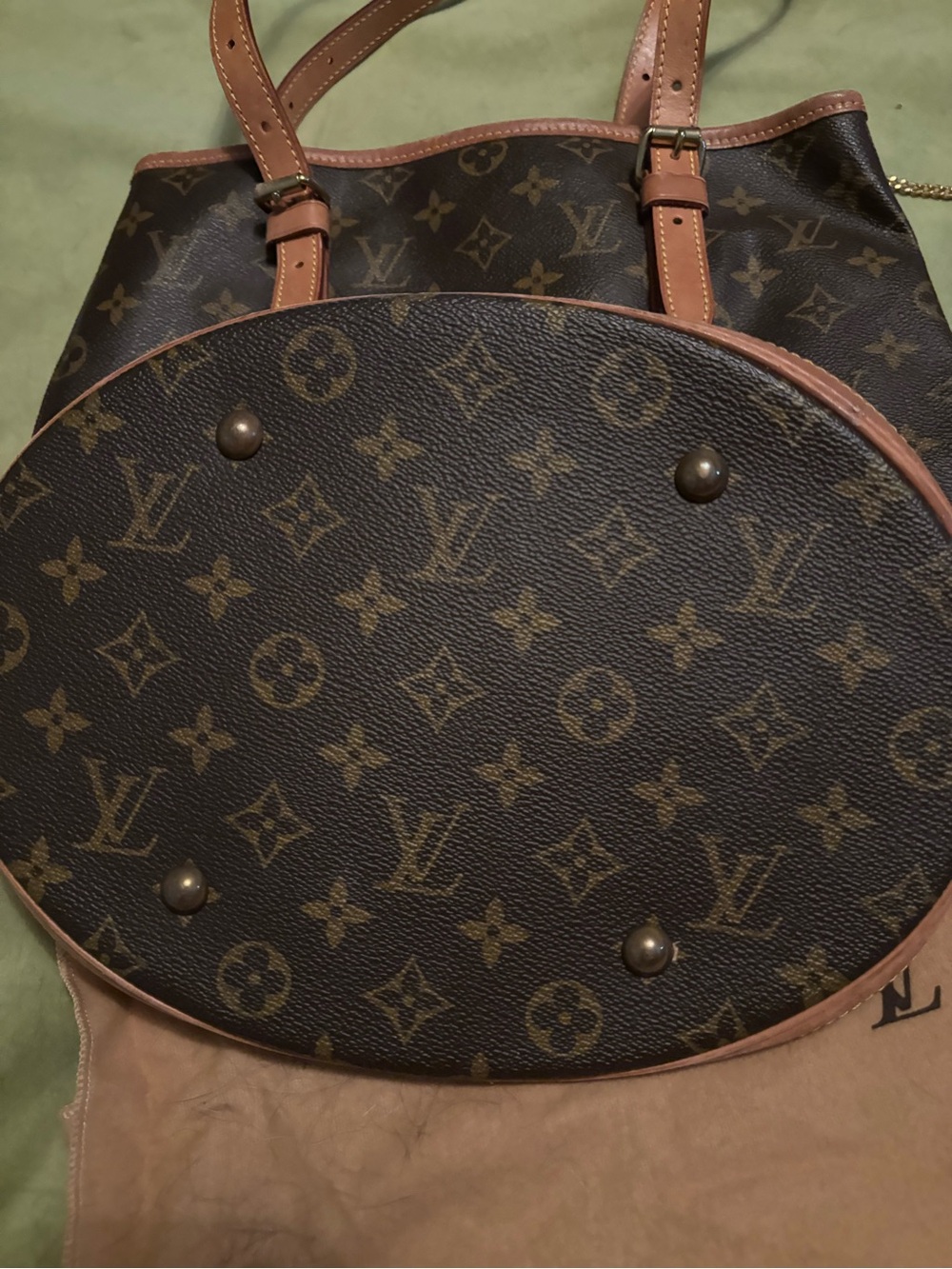 Louis Vuitton Brown Monogram  Canvas Bag - Picture 3 of 8